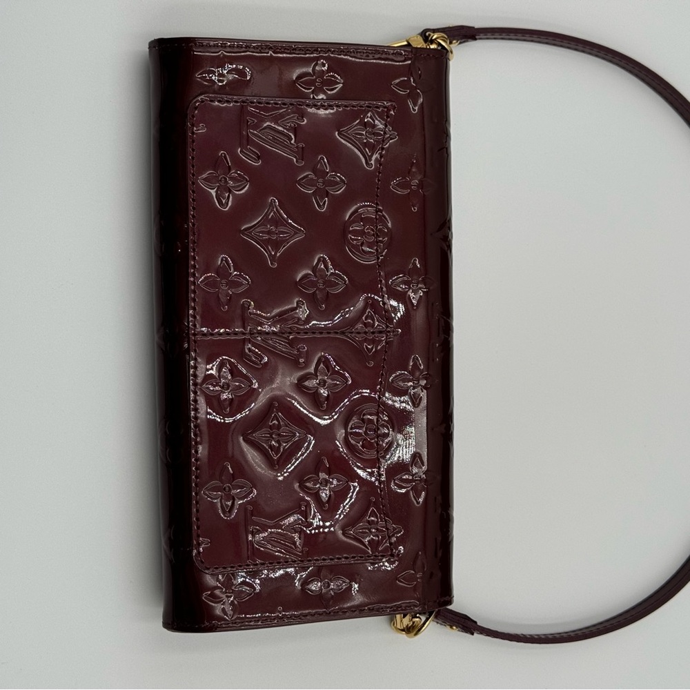 (SOLD) Louis Vuitton Vernis Patent Leather Amarante Shoulder Bag - Picture 3 of 11